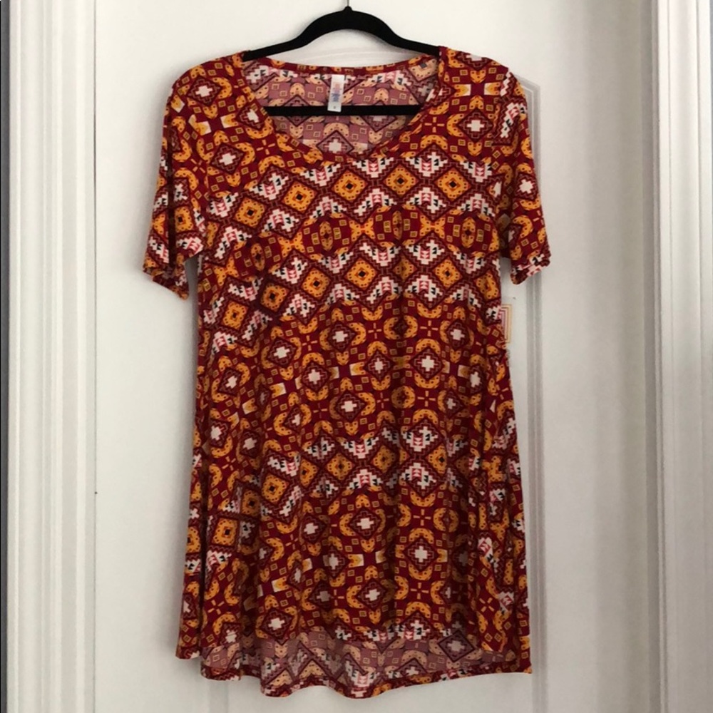 ⭐️LuLaRoe perfect T NWT size small